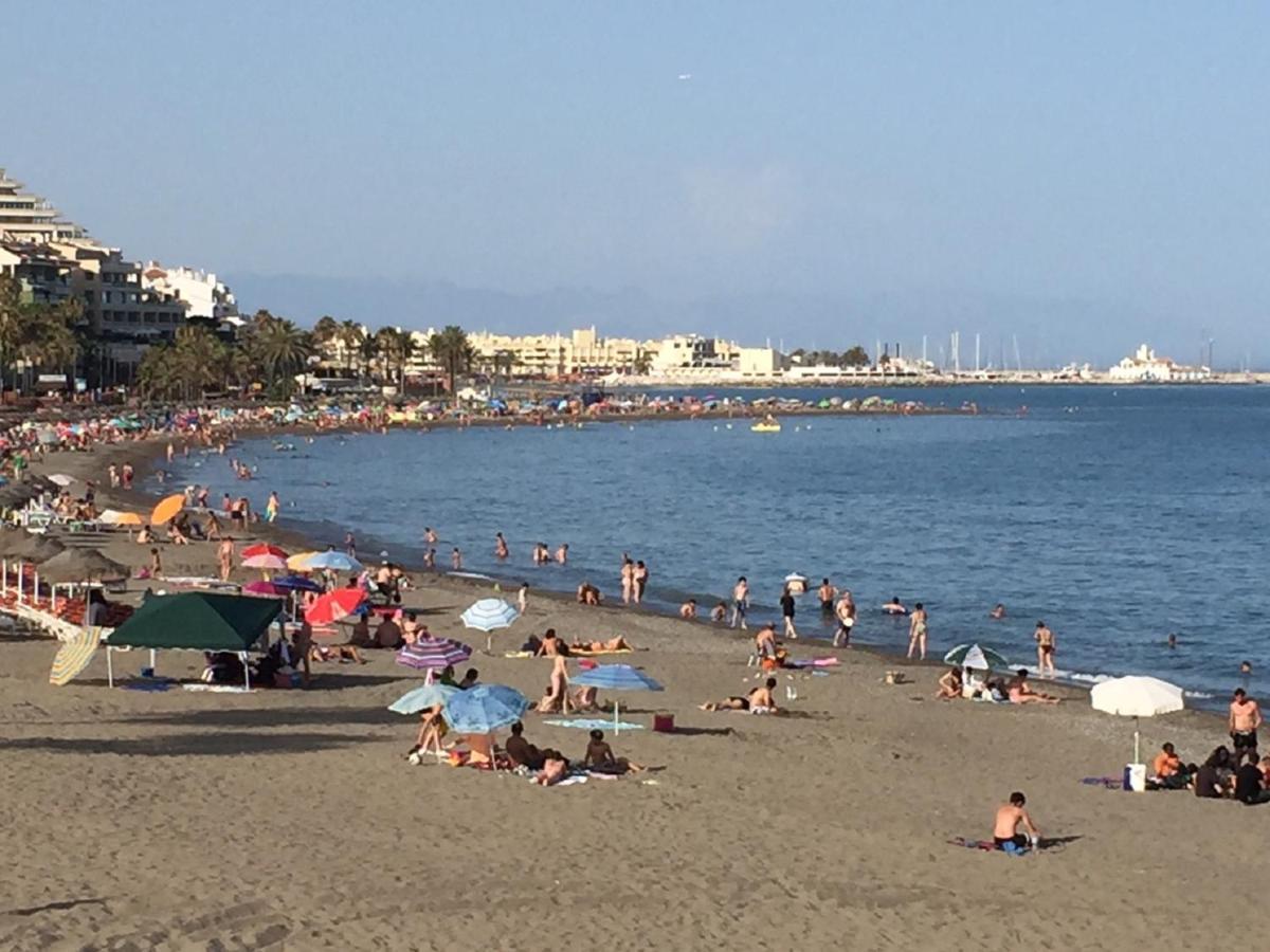 Victoria Luxury Beachfront Apartment In Benalmadena Costa Exterior foto